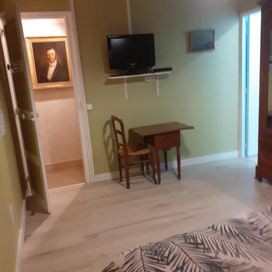 Chambres D'Hotes Gobillon Maintenon Exterior photo